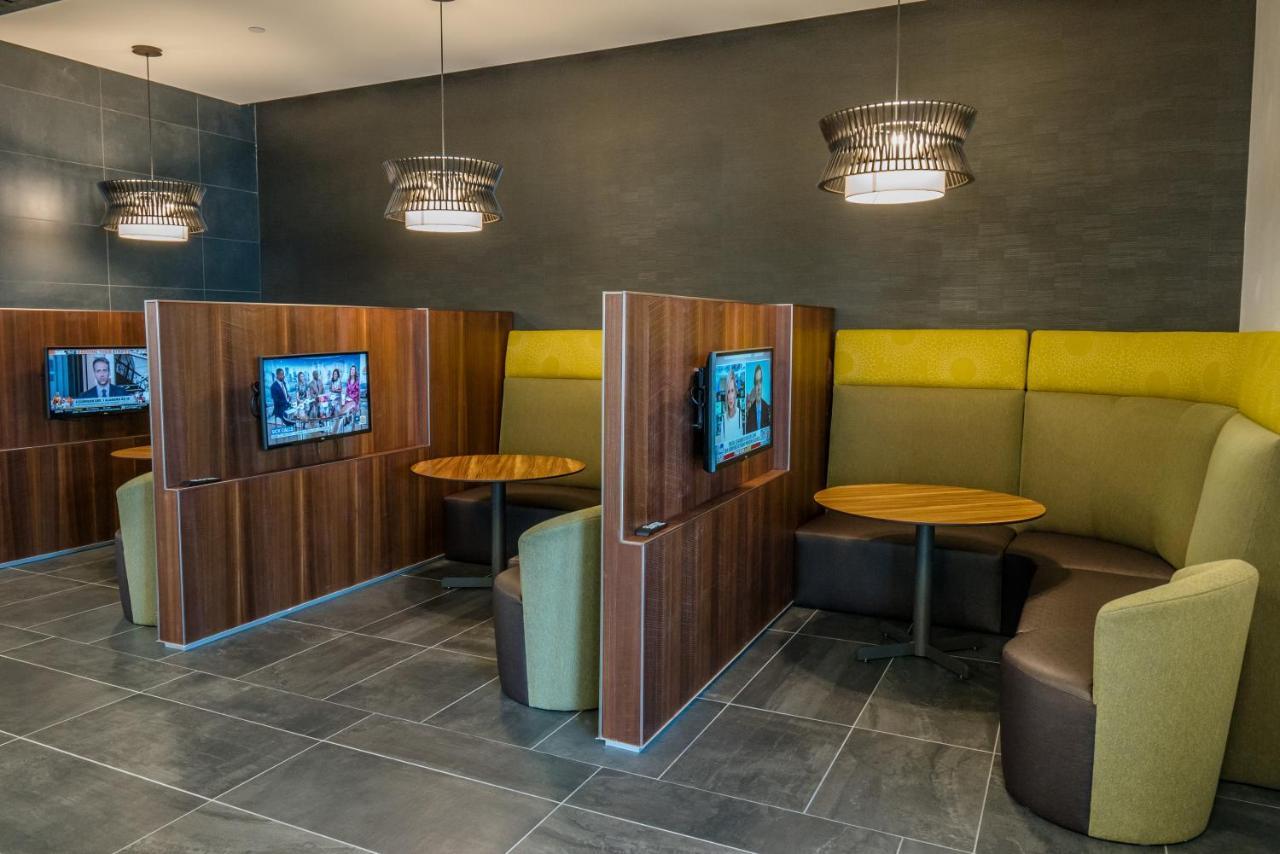 Courtyard By Marriott Fargo Hotel Eksteriør billede