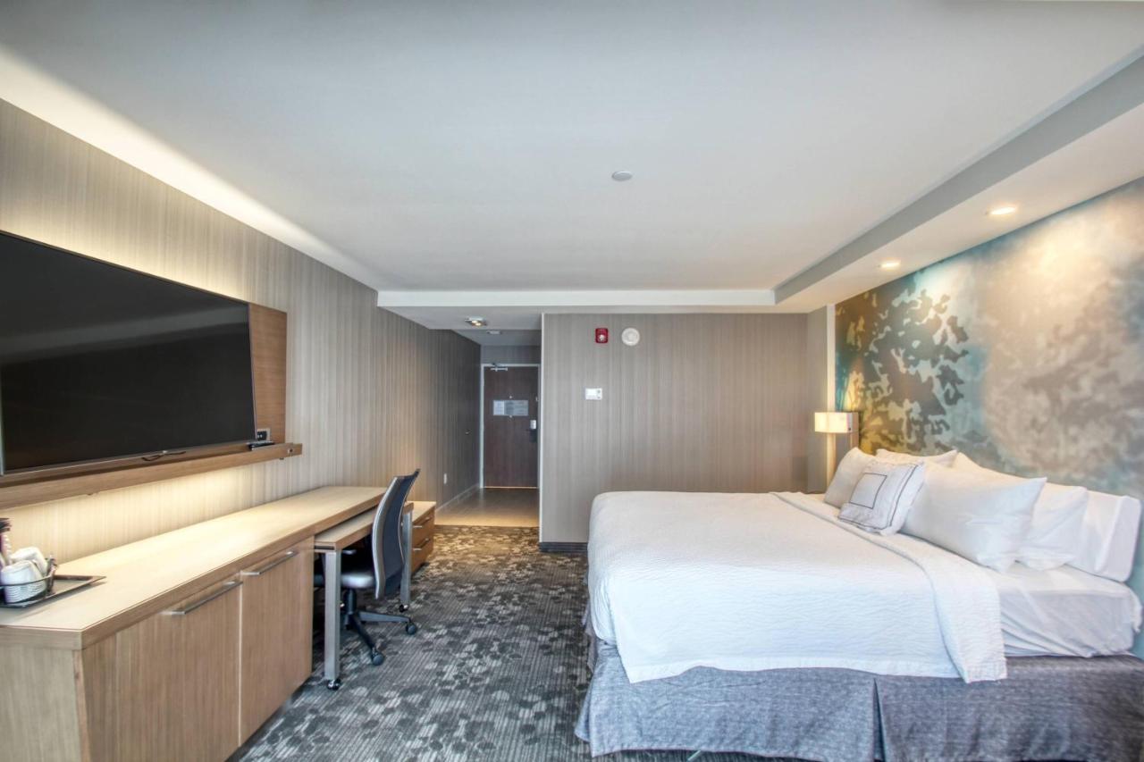 Courtyard By Marriott Fargo Hotel Eksteriør billede