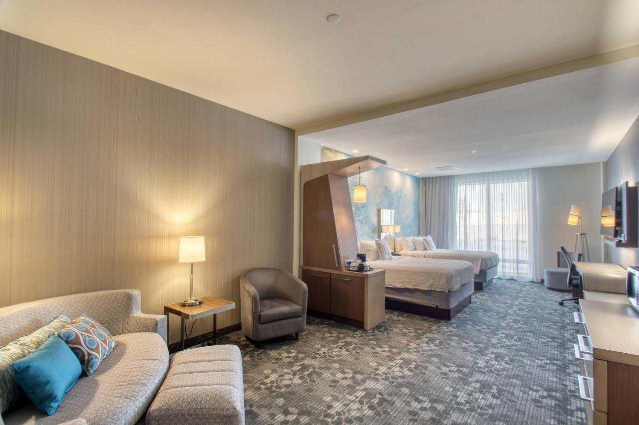 Courtyard By Marriott Fargo Hotel Eksteriør billede
