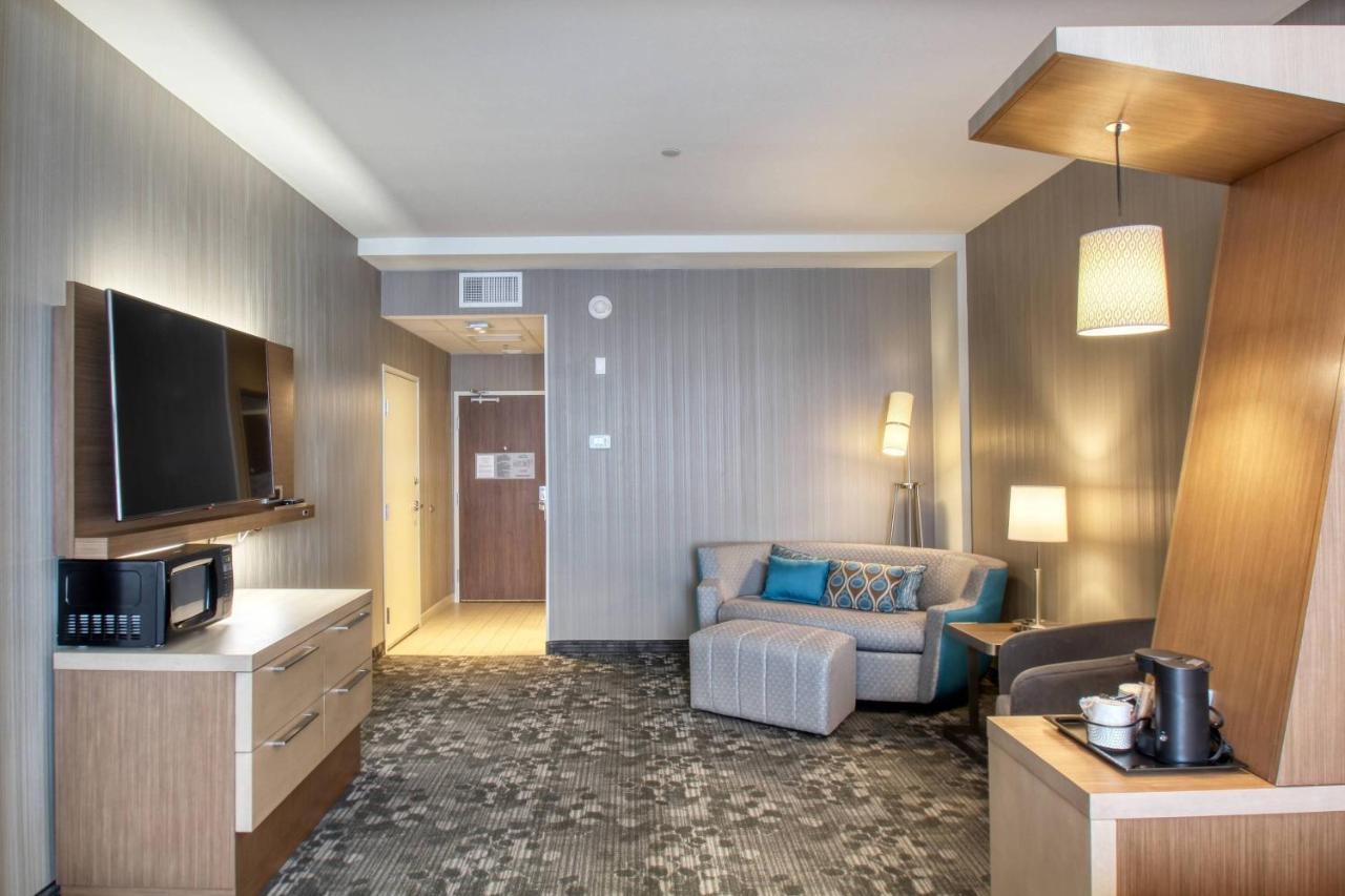 Courtyard By Marriott Fargo Hotel Eksteriør billede