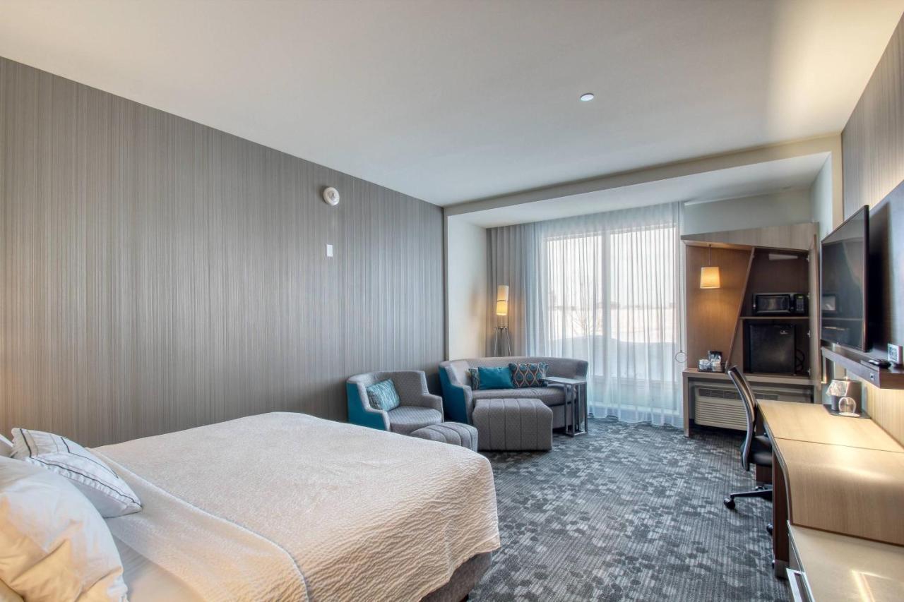 Courtyard By Marriott Fargo Hotel Eksteriør billede